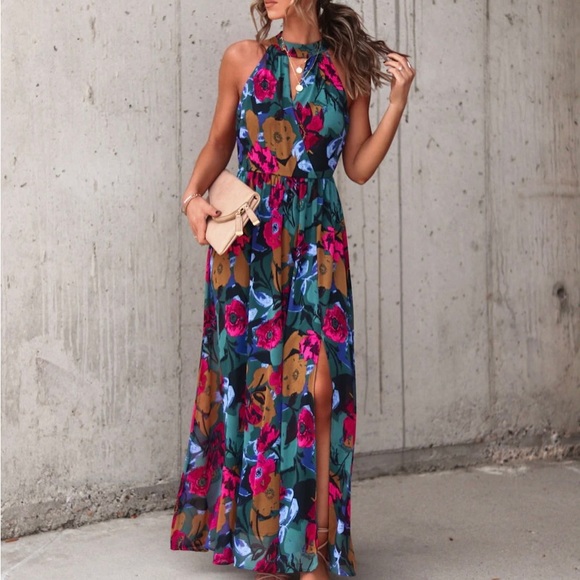 Vici Dresses & Skirts - VICI Lush Floral Cutout Maxi Dress Size XS